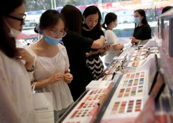 Why Chinese Beauty Brands Are Finding a New Market in Pakistan