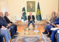 Pakistan and Singapore Discuss Stronger Bilateral Ties