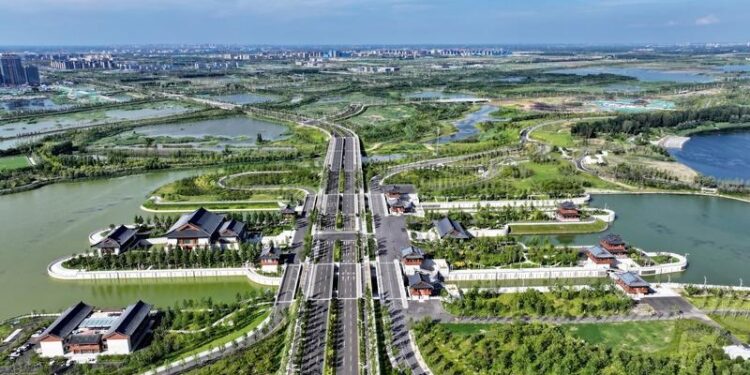 Xi Calls for Global Governance Reform at Xiongan Forum