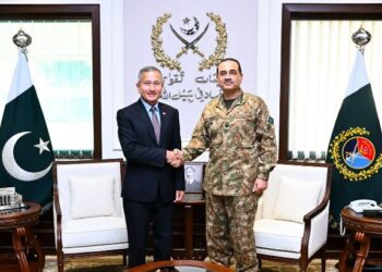 Asim Munir Meets Singapore Foreign Minister at GHQ